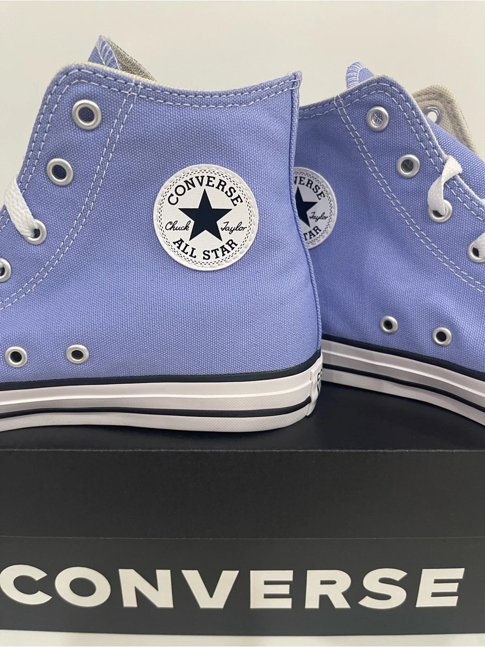 NIB Converse All Star High Top Purple Kids 7 / Womens 8.5 / Mens 6.5